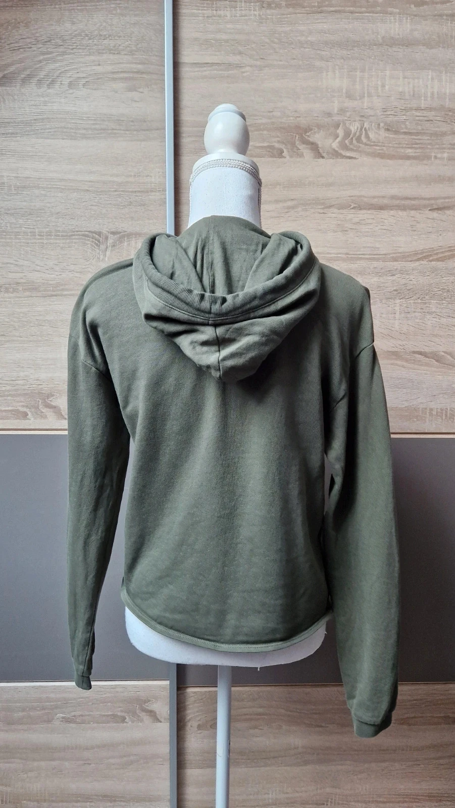 Sweat con capucha. – photo 3